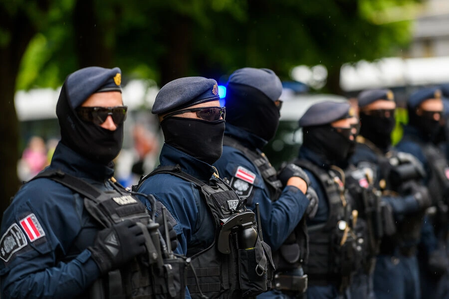 У Латвії до шести років позбавлення волі засудили чоловіка, який воював на боці РФ
