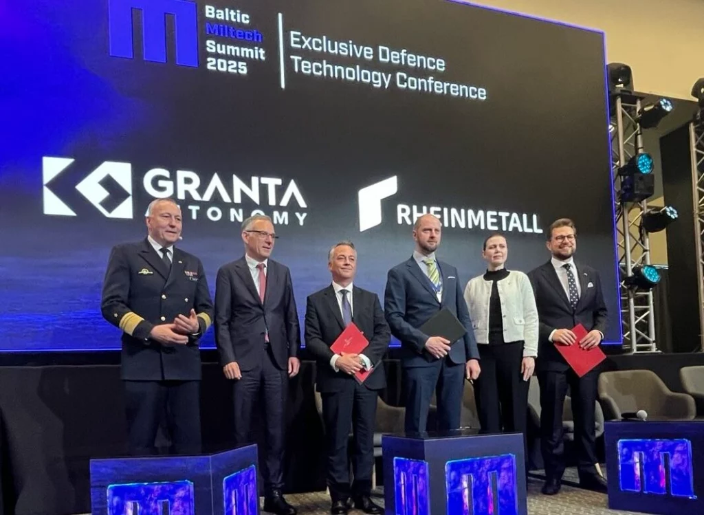 Підписання договору. Джерело: Granta Autonomy.