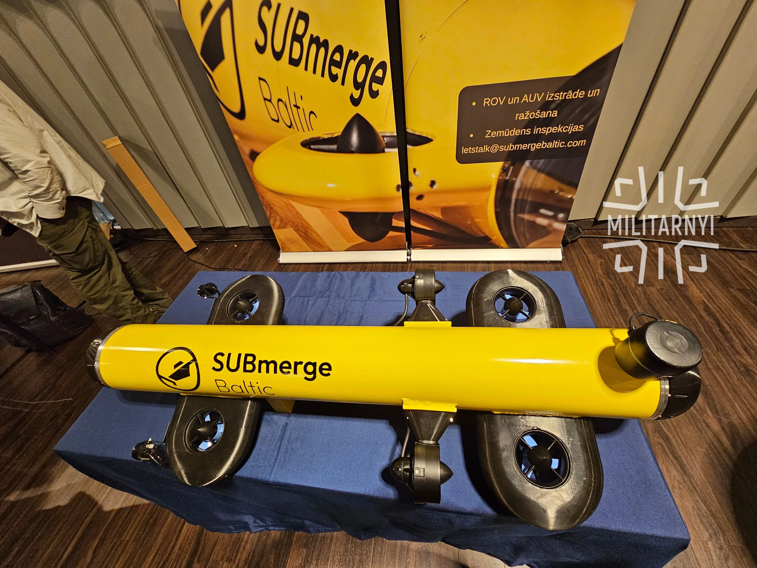 Морський дрон PIKE латвійської компанії SUBmerge Baltic на виставці Drone Summit 2025. Джерело: Валентина Кузик/Мілітарний