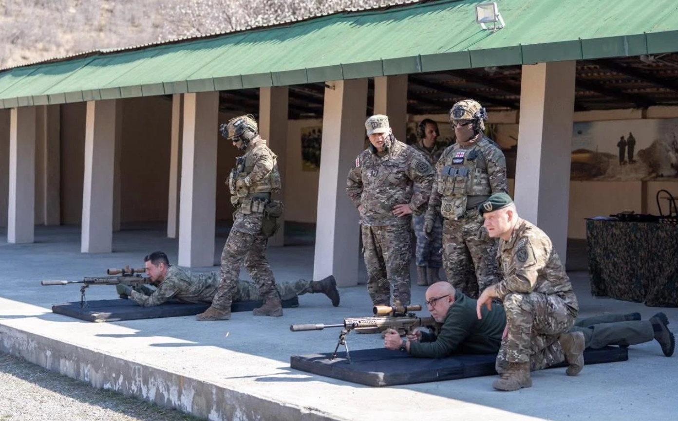 Турецькі снайперські гвинтівки KMR762 на озброєнні армії Грузії. 2025 рік. Грузія. Джерело: @SavunmaTR
