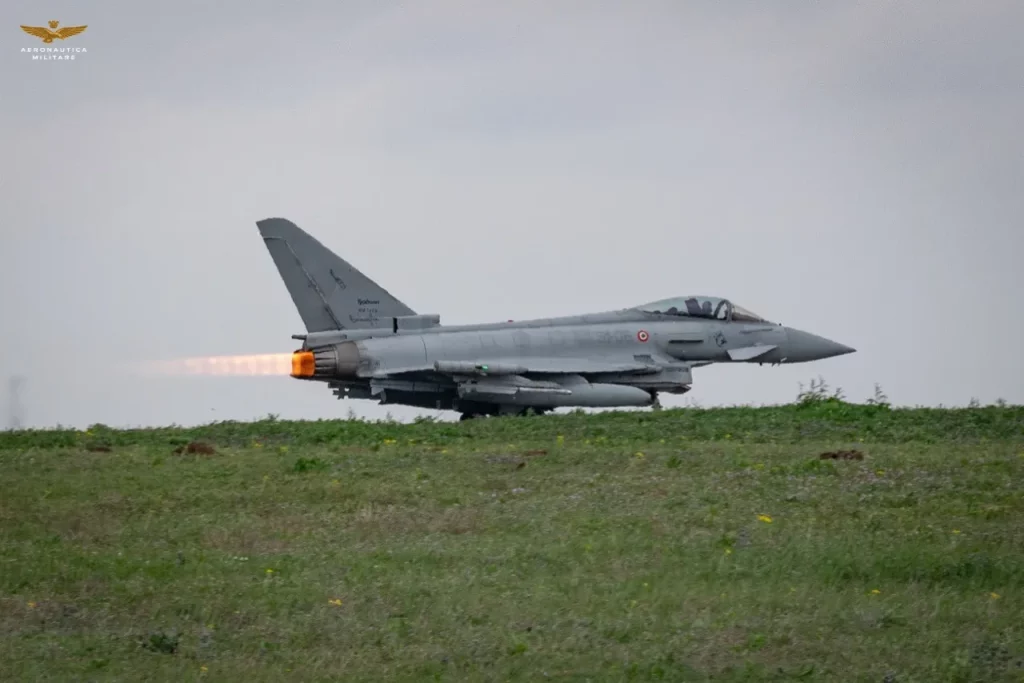 Італійський EF-2000A оснащений ракетами Meteor. Фото Повітряні сили Італії