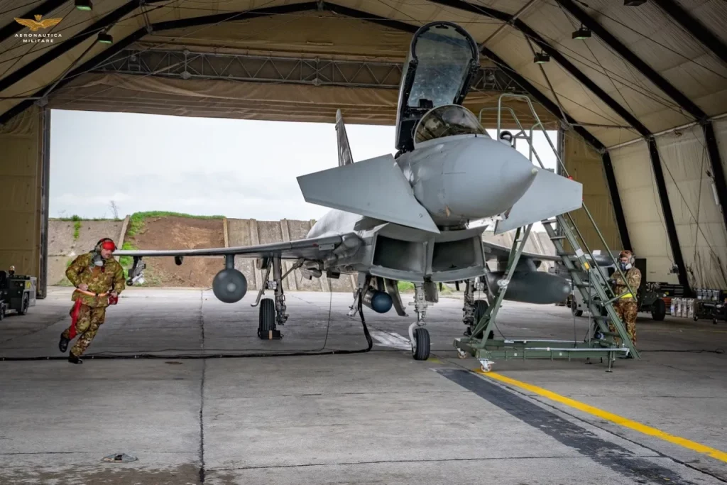 Італійський EF-2000A оснащений ракетами Meteor. Фото Повітряні сили Італії