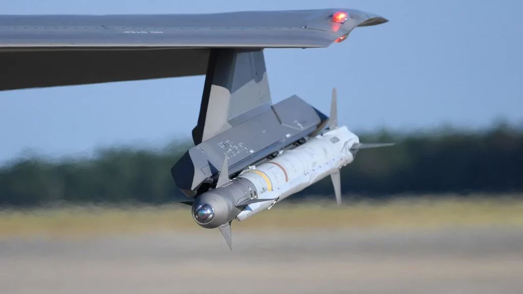 Ракета AIM-9X під крилом винищувача F-35A. Фото: USAF