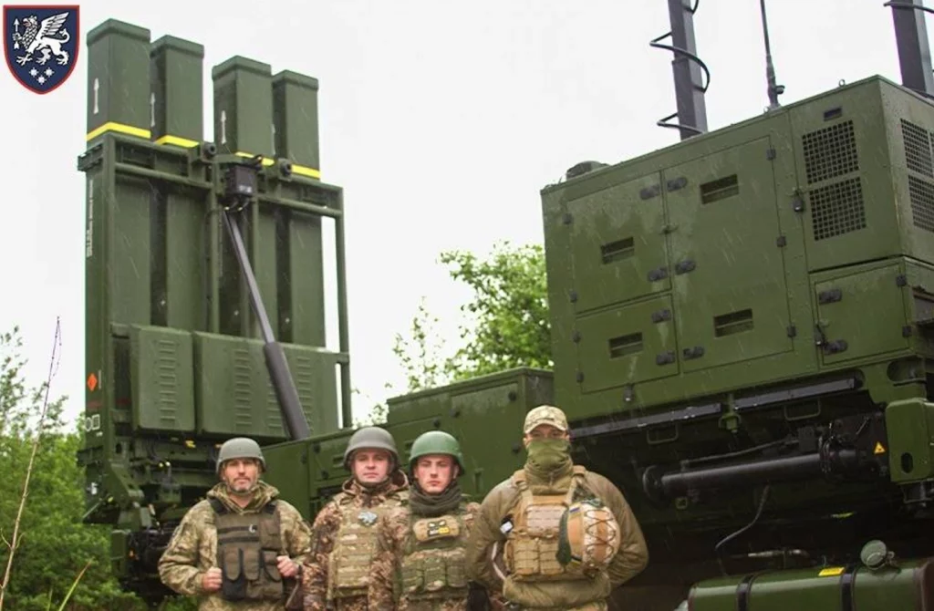 Система протиповітряної оборони IRIS-T українських військових. Джерело фото: Зенітна ракетна Львівська бригада ім. І. Виговського
