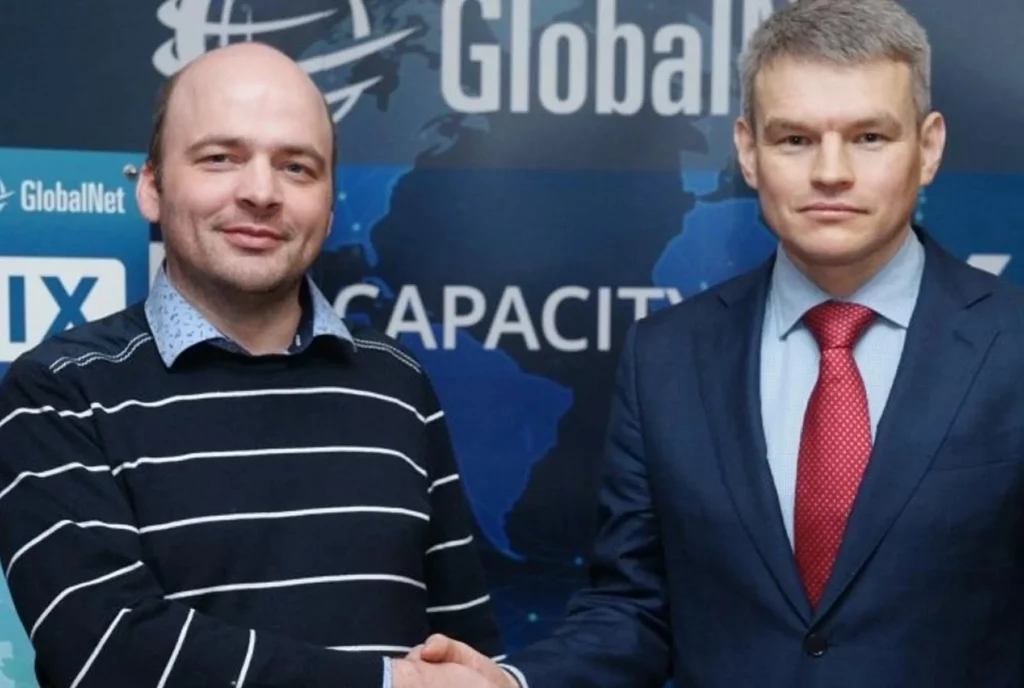 Володимир Веденєєв (зліва). Джерело: «Важные истории».