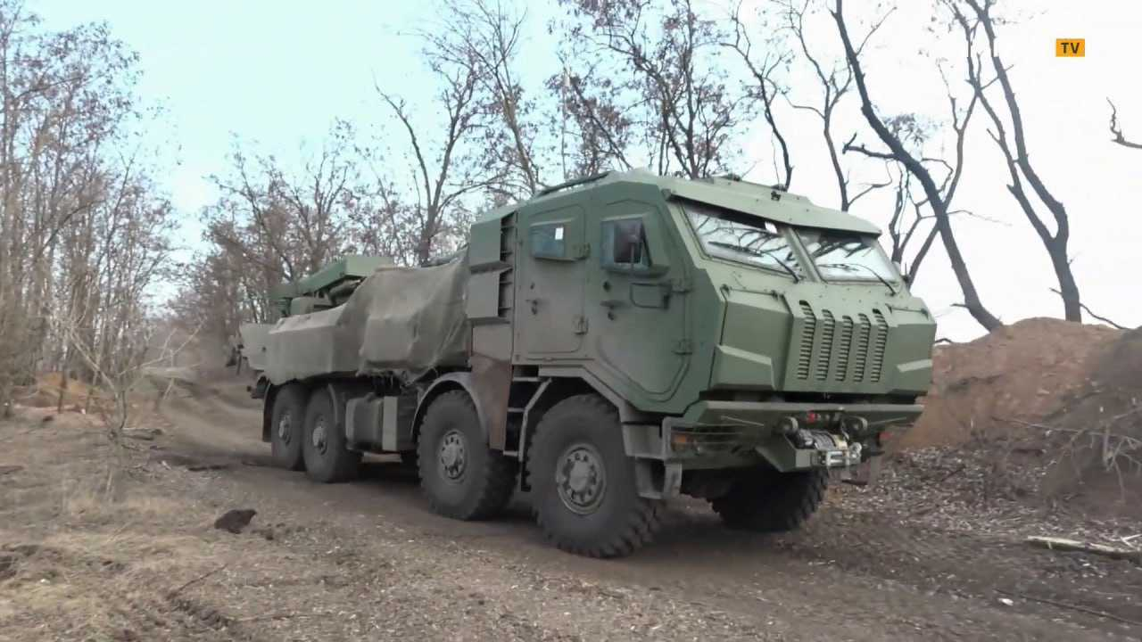 A new version of the Bohdana self-propelled howitzer with a new armored cabin. Screenshot from Army TV