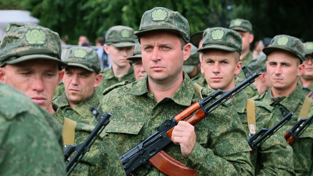 Farewell of mobilized people on Nakhimov Square in Sevastopol, 2022. Photo: Russian media