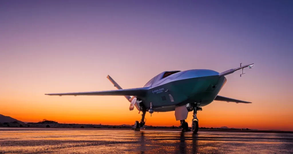 Безпілотний винищувач YFQ-42A. Фото General Atomics