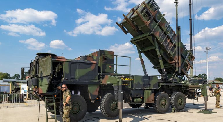 A launcher on a MAN chassis from the Patriot air defense system. Photo from open source