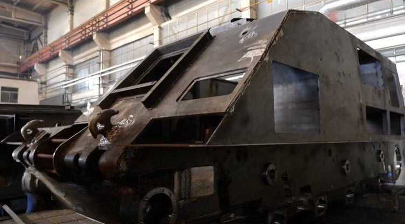 У Китаї збирають нову невідому броньовану інженерну машину