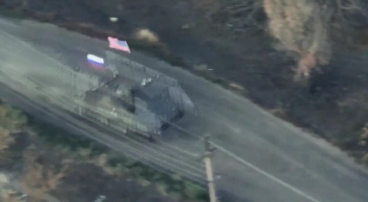 Russian Invaders With US and Russian Flags Attempted to Storm Mala Tokmachka in Zaporizhzhia Region