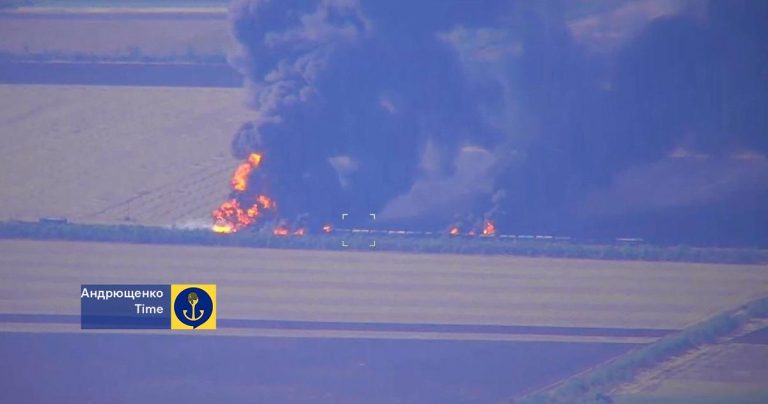 A train with burning tanks in Zaporizhzhia. August 19, 2025. Photo: Petro Andriushchenko