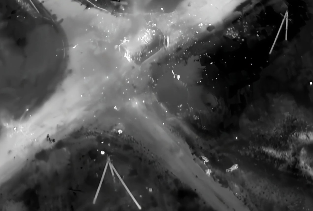 Знищений російський "танк-сарай" та знешкоджені окупанти біля с. Темирівка на Запоріжжі. Серпень 2025. Джерело: підрозділ "Скіфські Грифони".