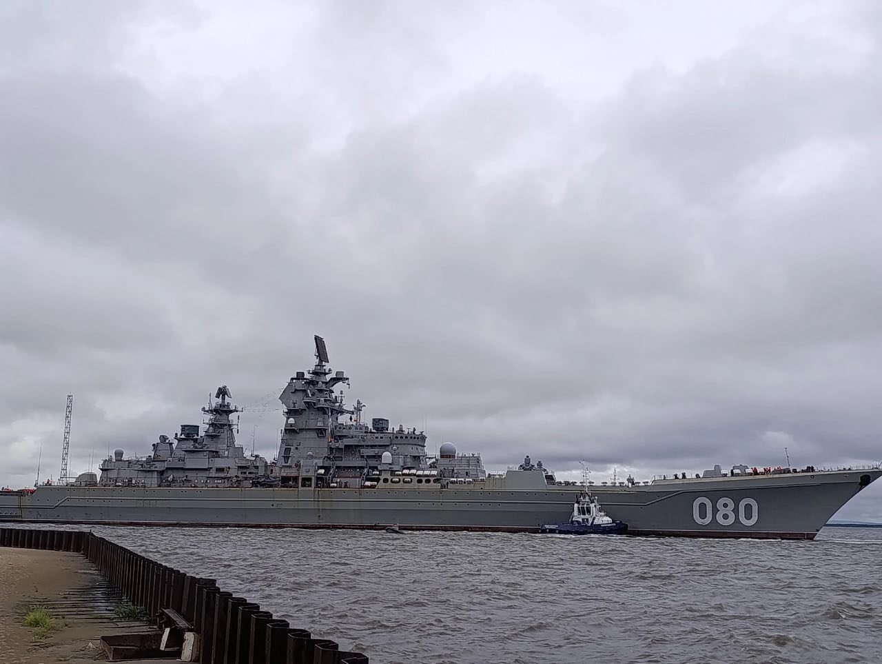 Чверть століття ремонту та мільярди доларів: російський атомний крейсер «Адмирал Нахимов» вийшов у море