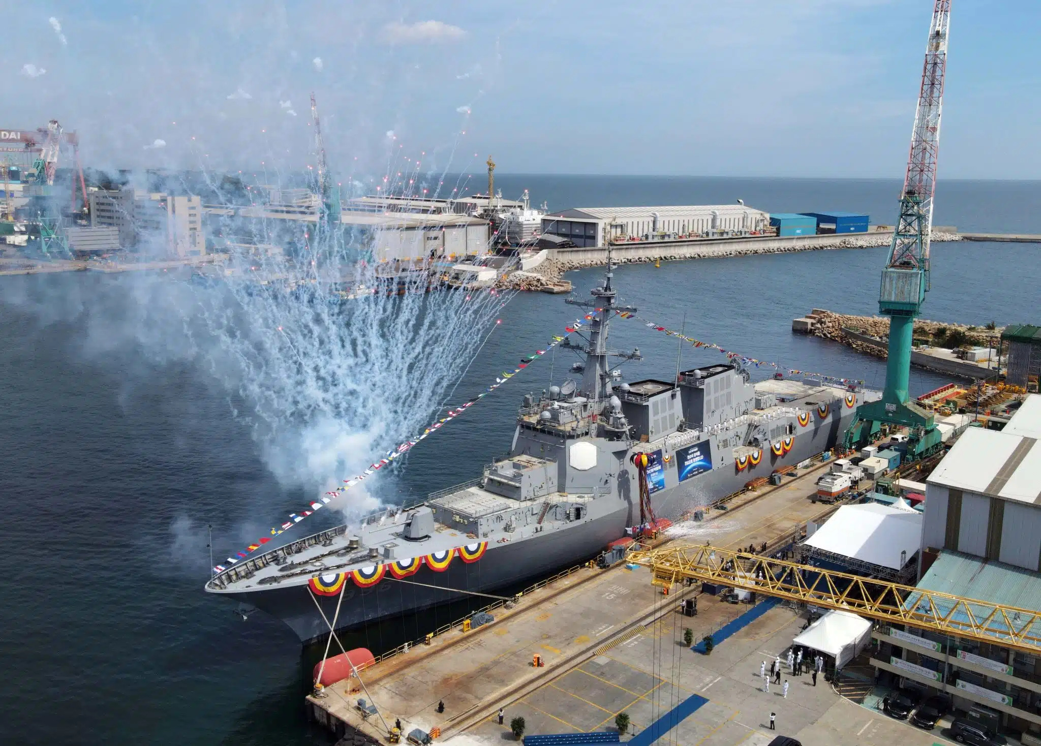 В Південній Кореї спустили другий есмінець класу Aegis