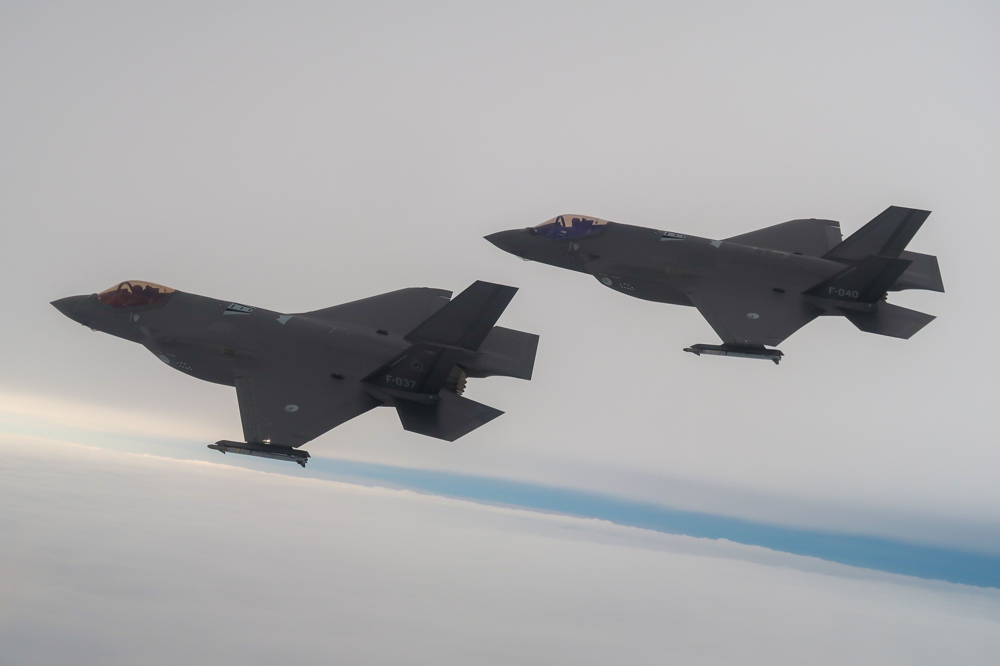 Dutch F-35s Raised in Poland Due to Invasion of Unknown Drones