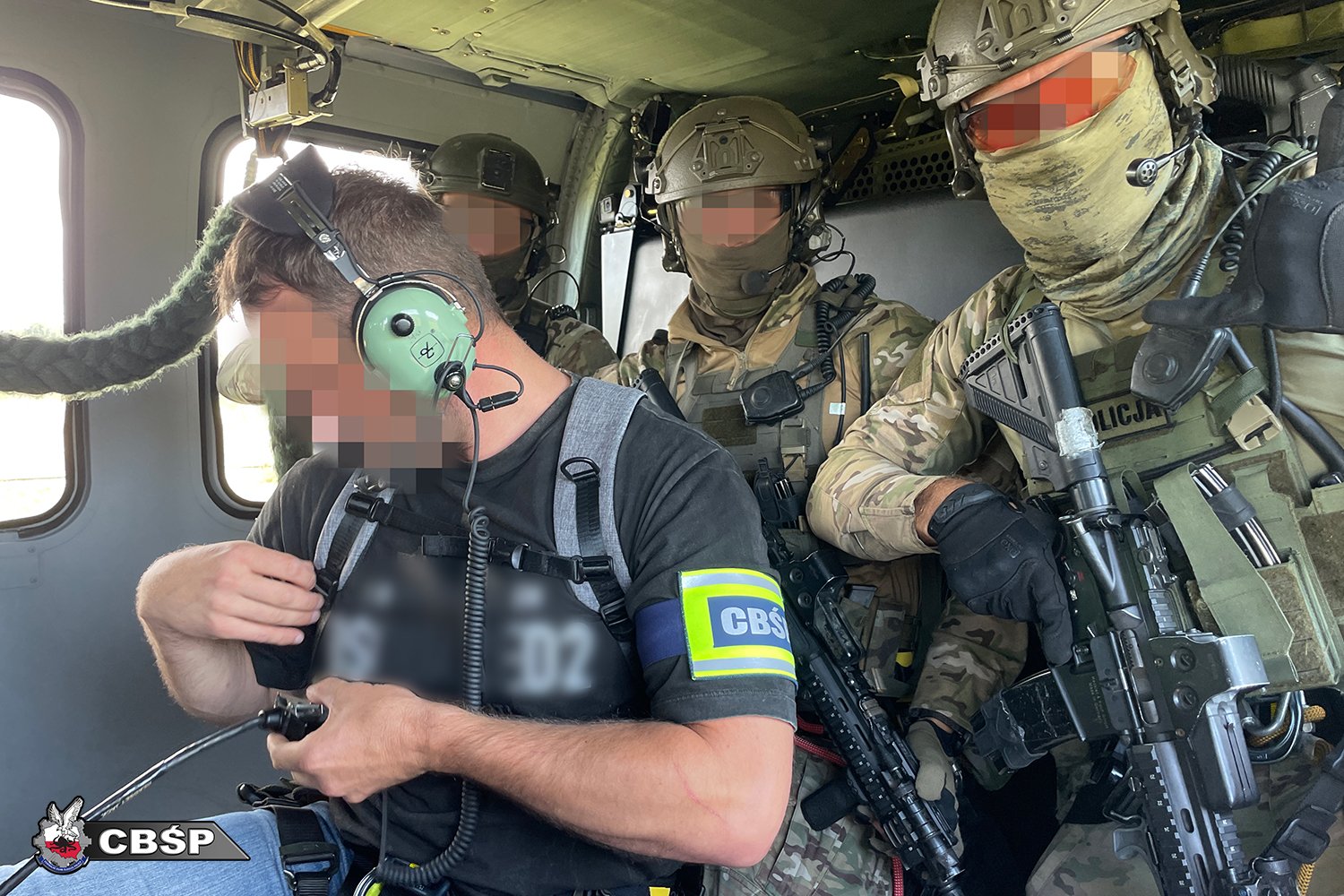 Polish police special forces from BOA, together with a CBŚP officer, during an operation to arrest members of the Sinaloa cartel in September 2025. Photo credits: CBŚP