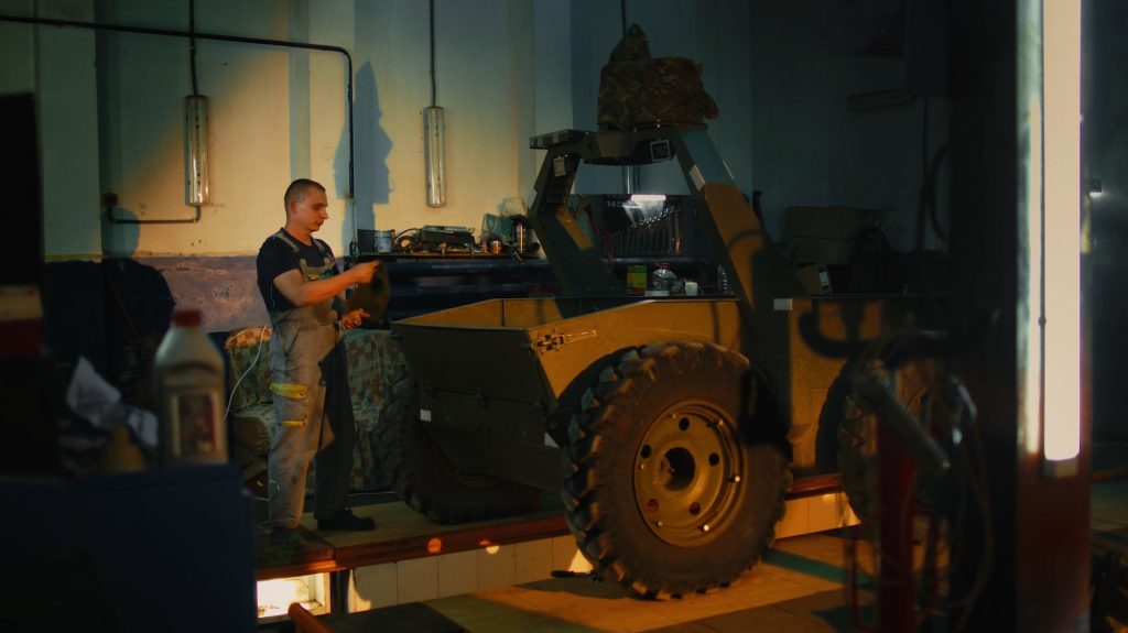 Наземний дрон батальйону безпілотних систем "Лава" з рекрутингового відео. Вересень 2025. Джерело: Корпус "Хартія"