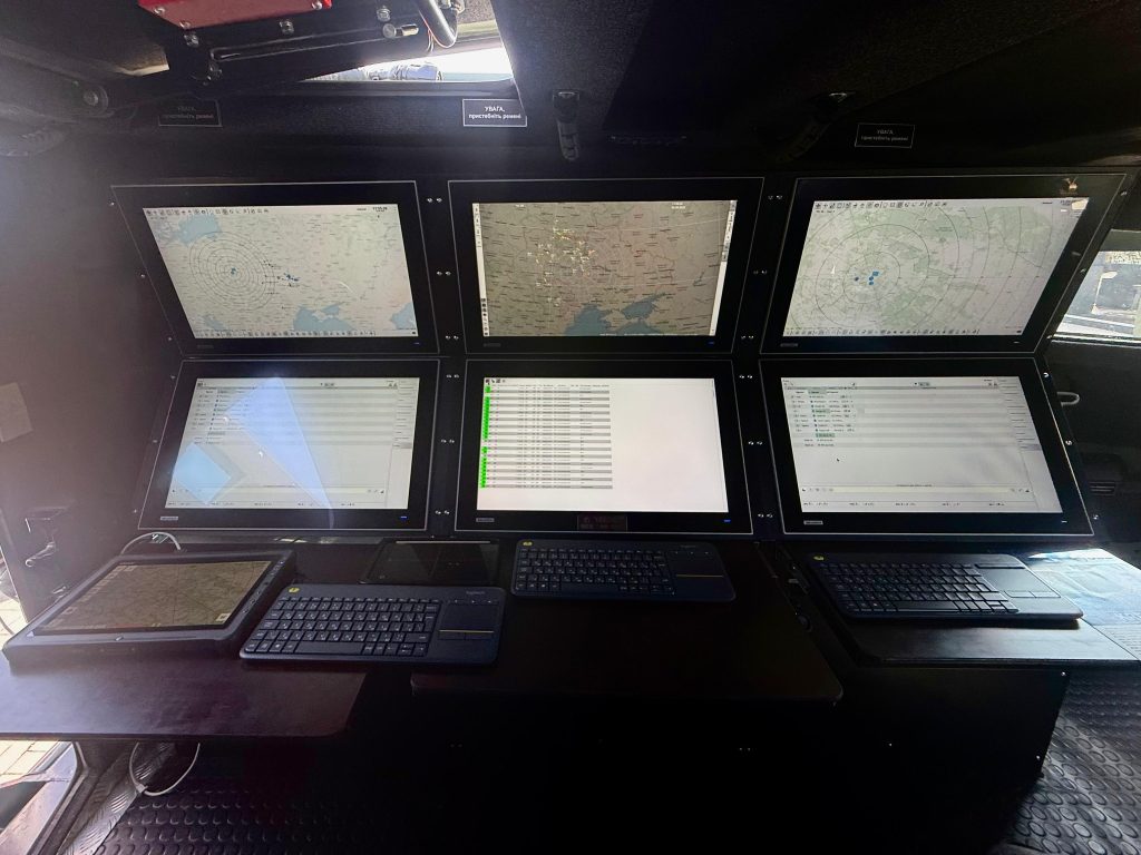 Пункт управління «Кречет» на базі бронеавтомобіля «Новатор 2», виставка MSPO, вересень 2025. Фото: «Українська бронетехніка»