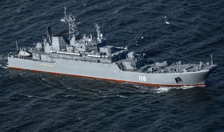 The Russian Alexander Shabalin landing ship near Denmark. September 2025. Photo credits: Ekstra Bladet/Per Rasmussen