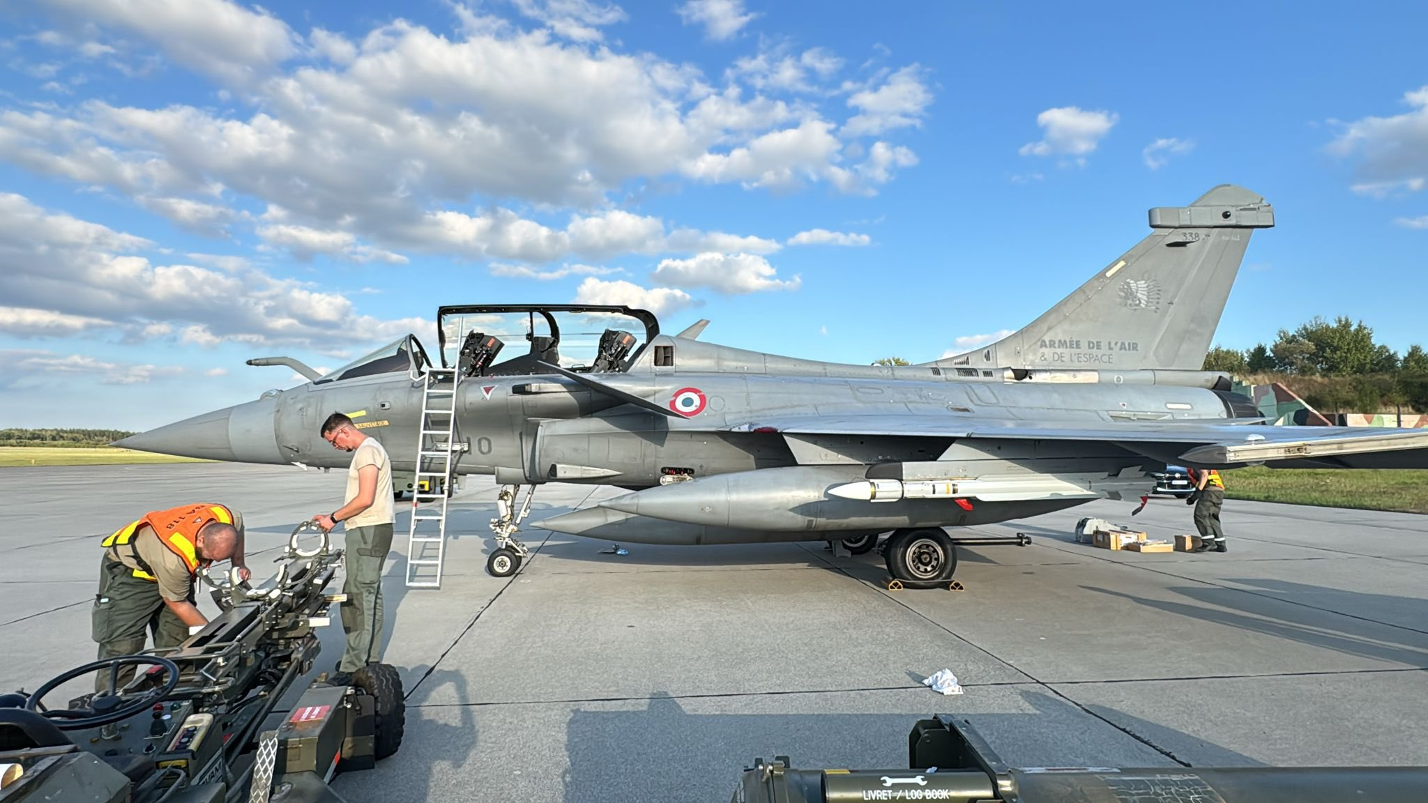 Винищувач Rafale зі складу 2/4 Lafayette у Польщі. Джерело:Etienne Marcuz.