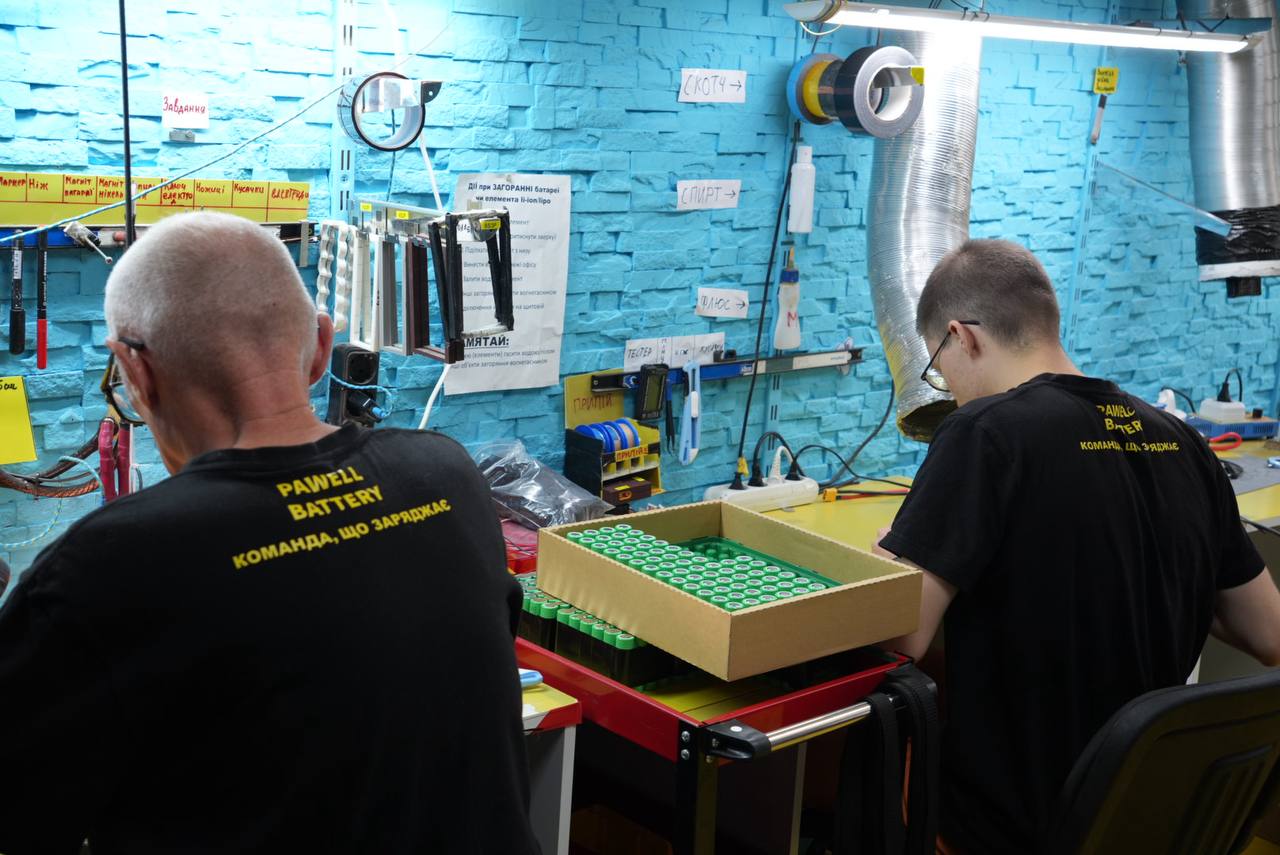 Виготовлення батарей для дронів. Джерело: 3D Tech SLS