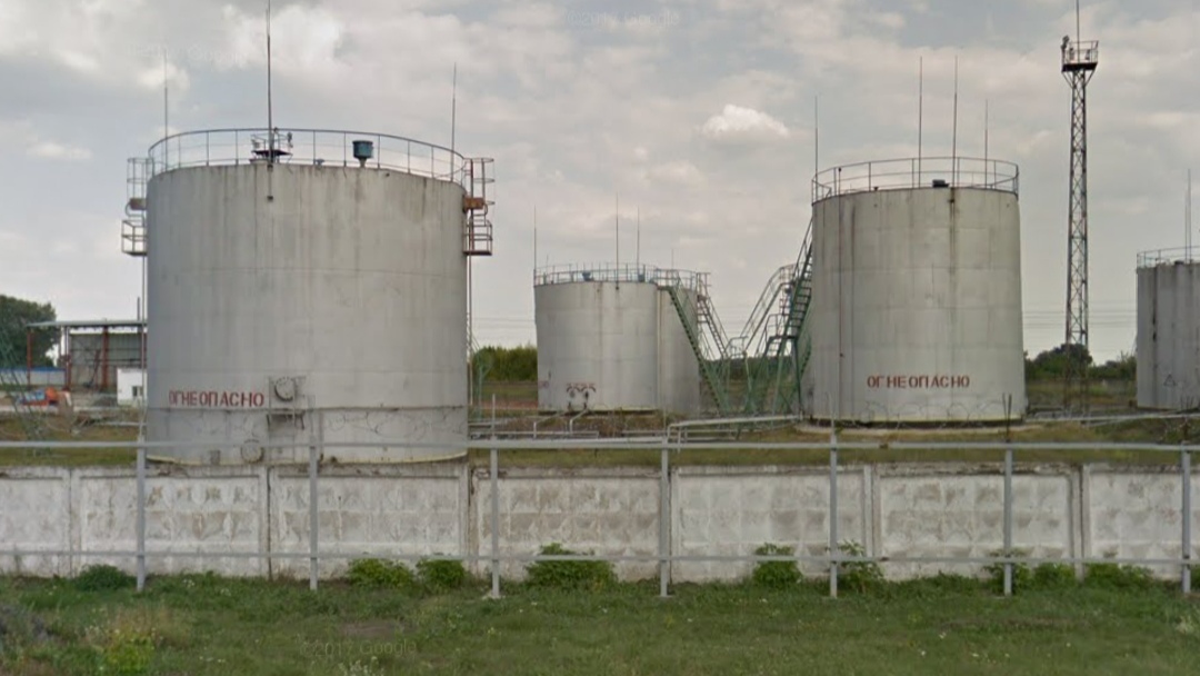 Удар дронів спричинив пожежу на нафтобазі у Бєлгородській області РФ