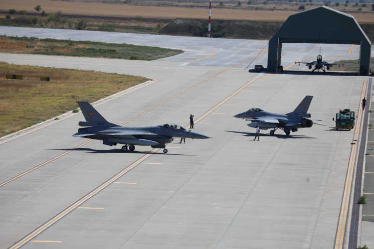 Отримані Румунією винищувачі F-16 з Норвегії. Джерело: румунське Міноборони.