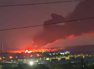 У Луганську спалахнула нафтобаза, котра забезпечувала паливом дві окупаційні армії