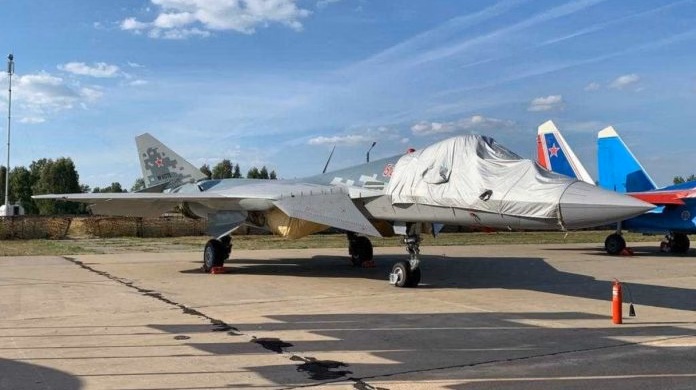 Росія знову запропонувала Індії винищувачі Су-57 — ЗМІ