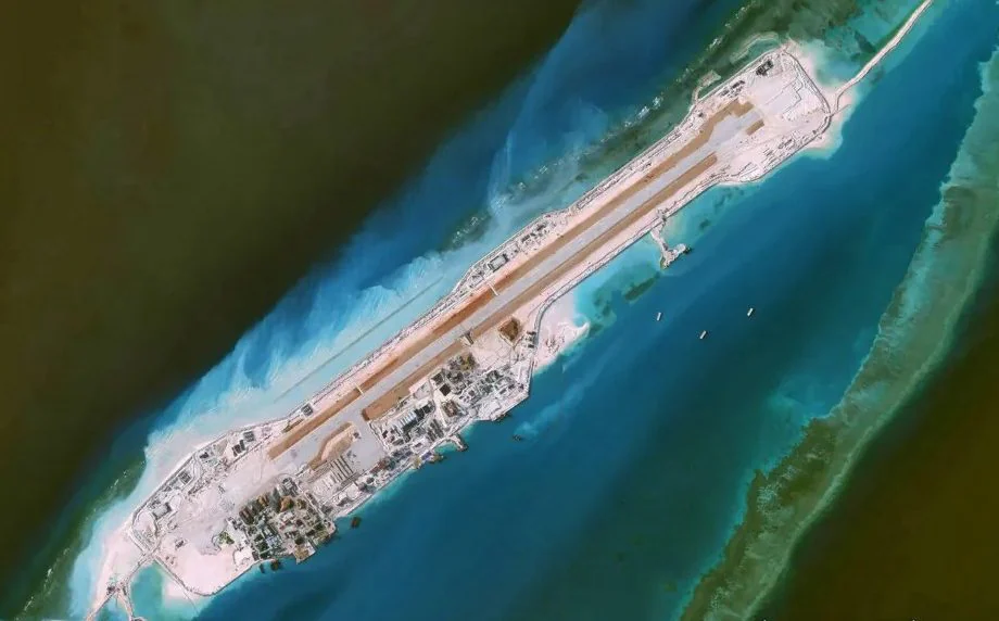 В’єтнам розбудовує форпости на спірних з Китаєм островах