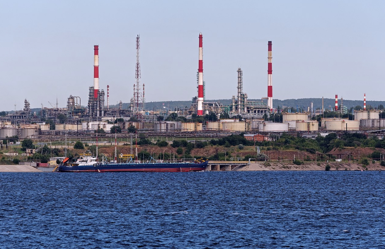 Ukrainian Special Operations Forces Hit the Saratov Oil Refinery