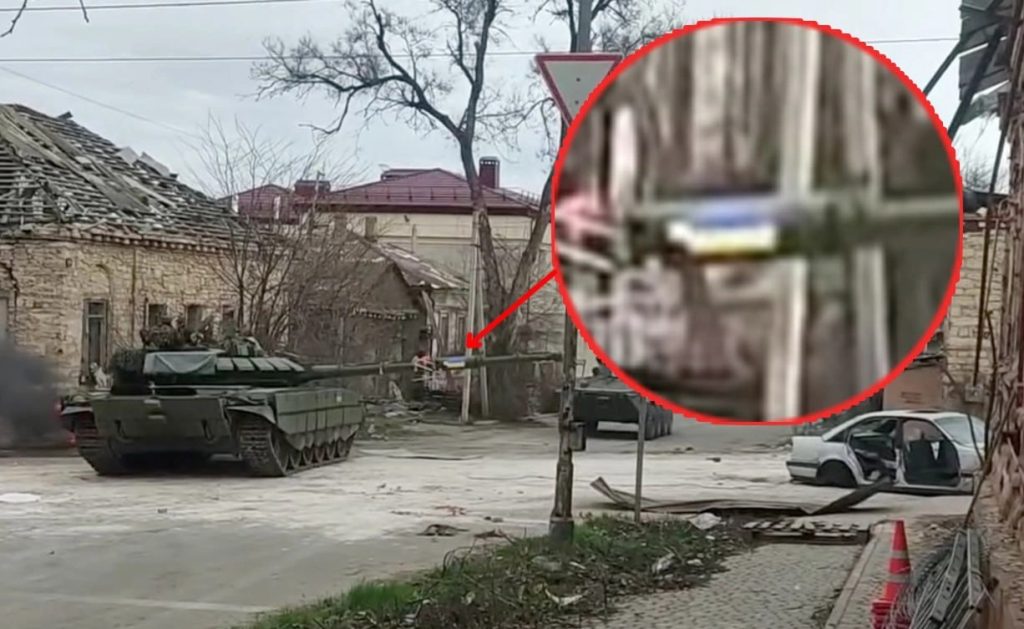 Танк Т-72Б3 із комплексом активного захисту «Арена-M» у Маріуполі. Джерело: Андрій Тарасенко.