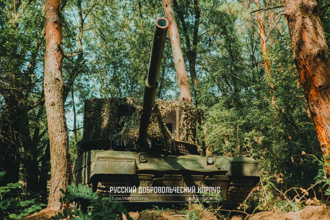 RVC Deploys Tanks to Donetsk Sector