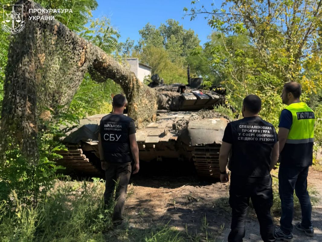 Спеціалізована прокуратура передала Силам оборони два трофейні танки Т-72