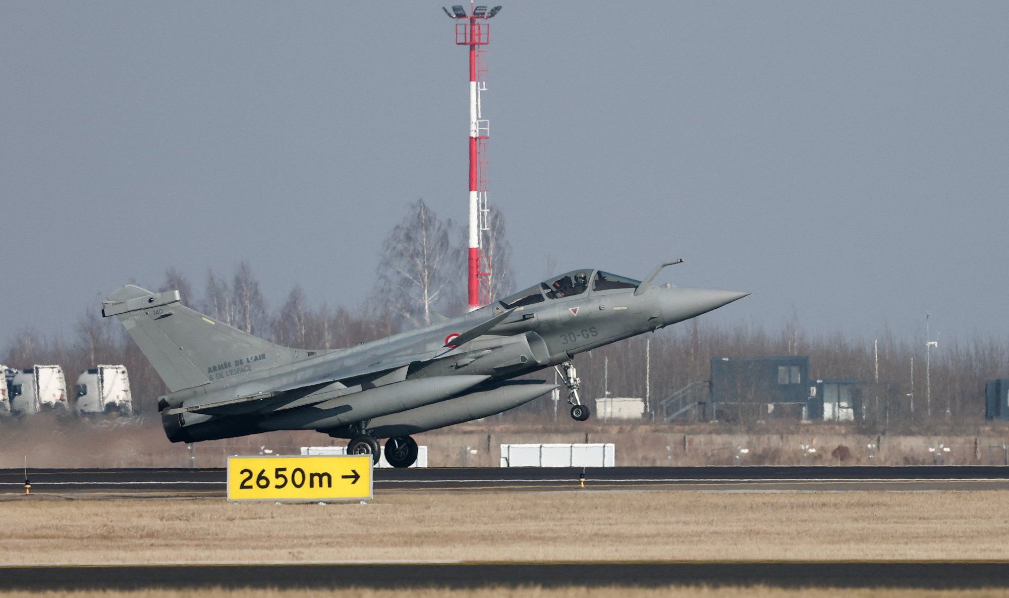 Естонія готова збивати російські літаки у разі загрози