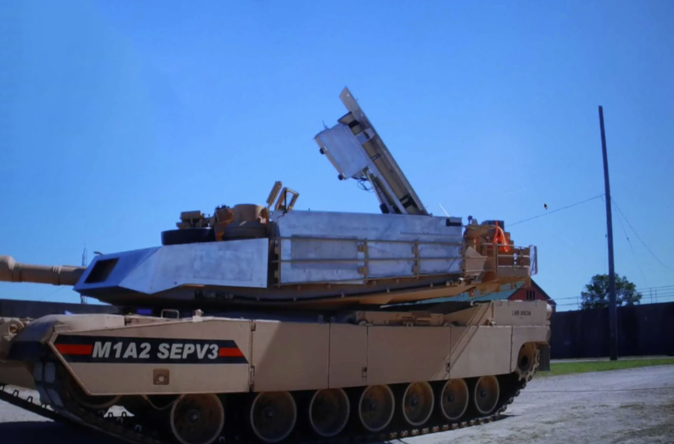 Abrams з дронами: для американського танка розробили модуль PERCH