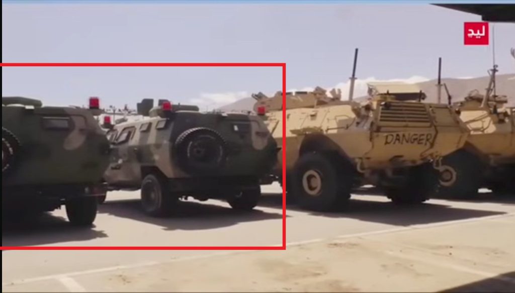 Бронеавтомобілі Tiger (ZFB-05 Xinxing) на озброєні афганських талібів. Фото: John Dounga