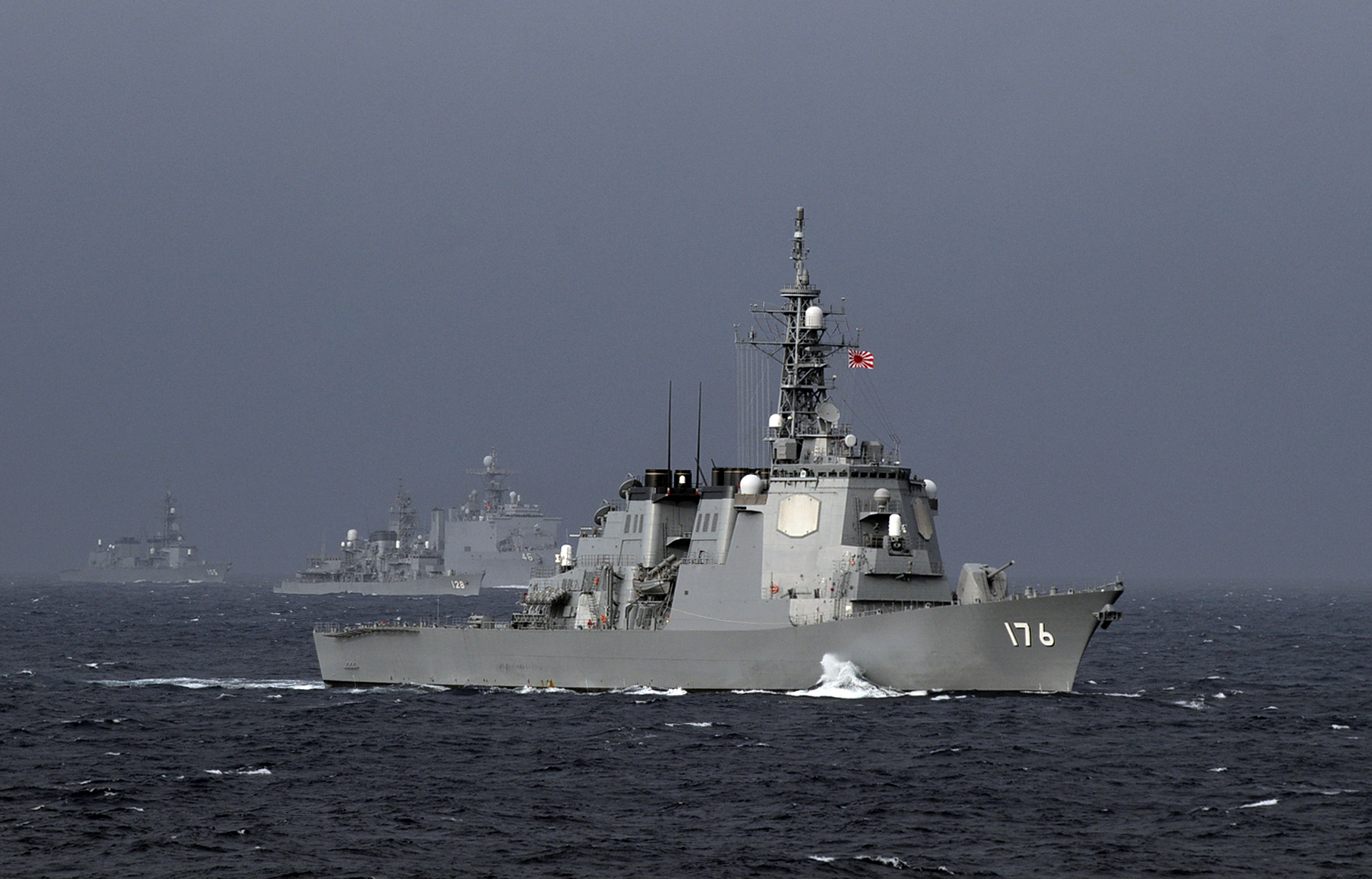 Японія відправила перший есмінець до США для оснащення ракетами Tomahawk