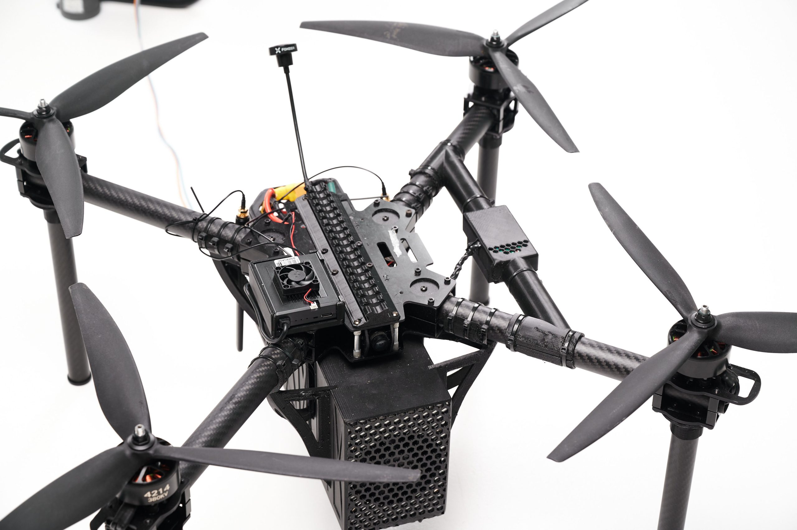 Дрон-ретранслятор «Рекрут» 