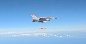 Туреччина випробувала вітчизняну крилату ракету SOM-J, адаптовану під F-16