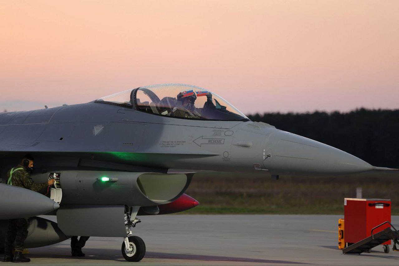 Винищувач F-16V Block 70 ПС Словаччини. 7 жовтня 2025. Фото: ЗС Словаччини