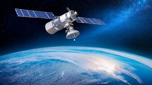 За допомогою цивільного обладнання: дослідники з США прослухали військові супутники