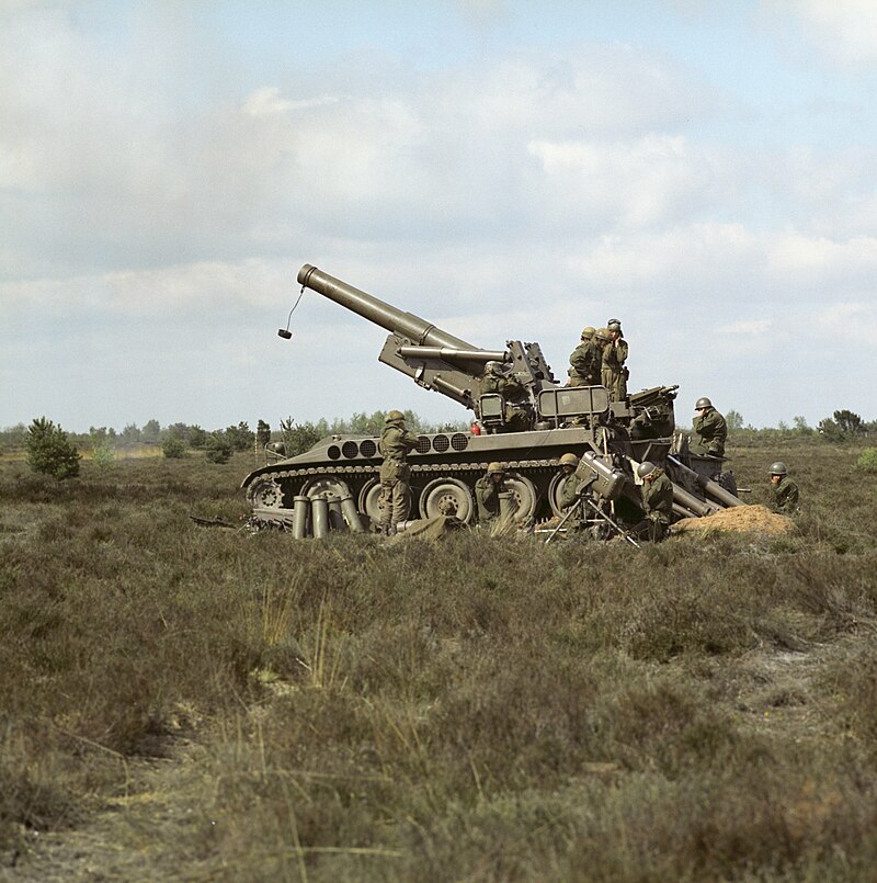 Самохідна гаубиця M110 калібру 203 мм. Джерело: Wikipedia