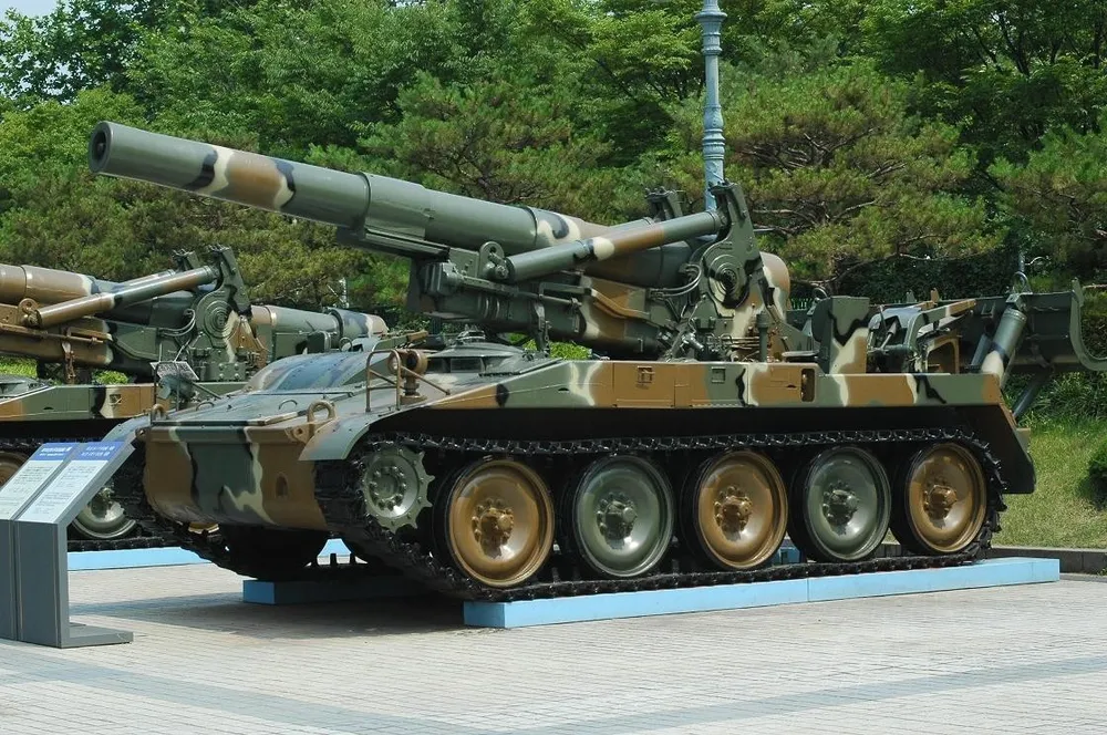 Самохідна гаубиця M110.Фото: namu.wiki