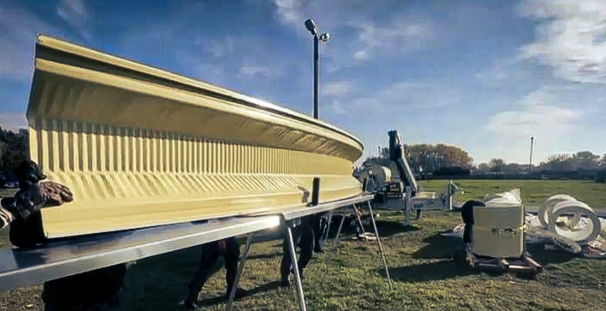 Зведення будівлі за допомоги Ultimate Building Machine (UBM). Жовтень 2025. Джерело: Міноборони Польщі