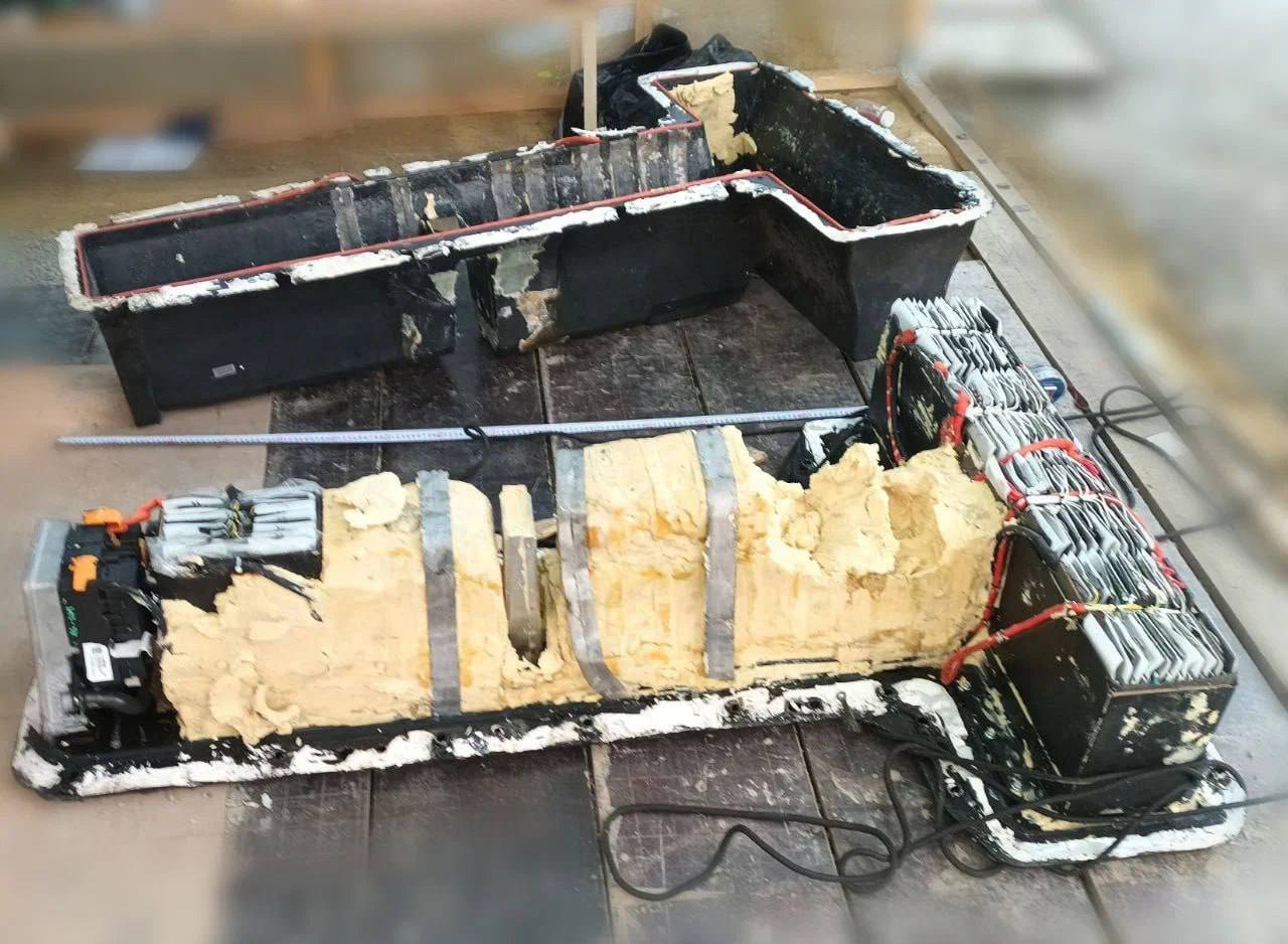 Вибухівка в батареях: Кримський міст закрили для проїзду електромобілів