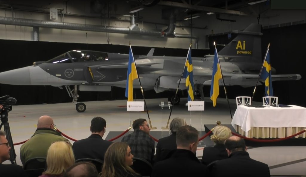 Винищувач Gripen E на церемонії підписання угоди між Україною та Швецією 22 жовтня 2025 року. Джерело: www.government.se