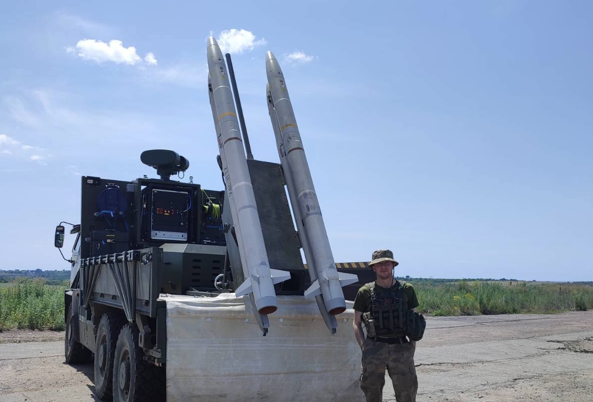 Полюють і на Су-25: Розрахунок ЗРК Raven збив вже понад два десятки дронів та декілька ракет