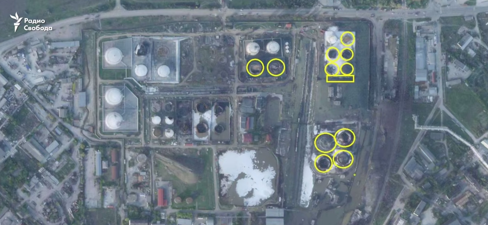 Понад половину з 43 резервуарів на нафтобазі у Феодосії знищили дронами Сил оборони